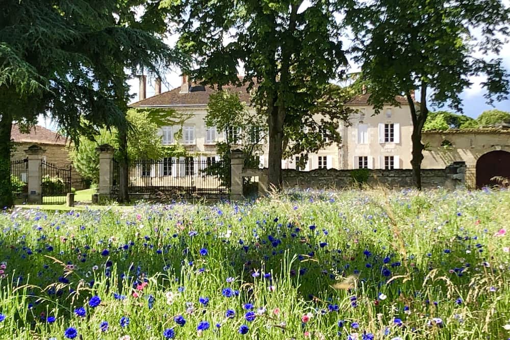 Photo of Outdoor in Sainte-Bazeille