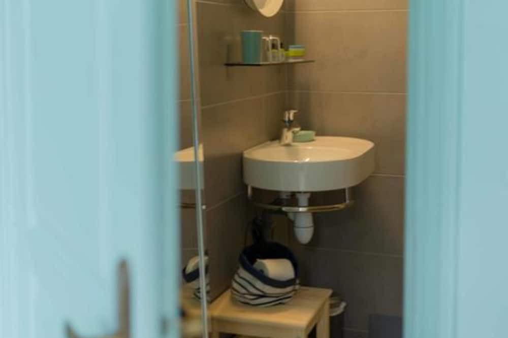 Photo of Bathroom in Sainte-Bazeille