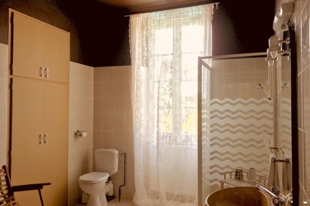 Photo of Bathroom in Sainte-Bazeille