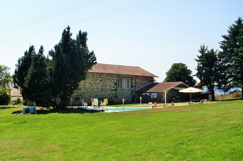 Photo of Outdoor in Ceaux-d'Allegre