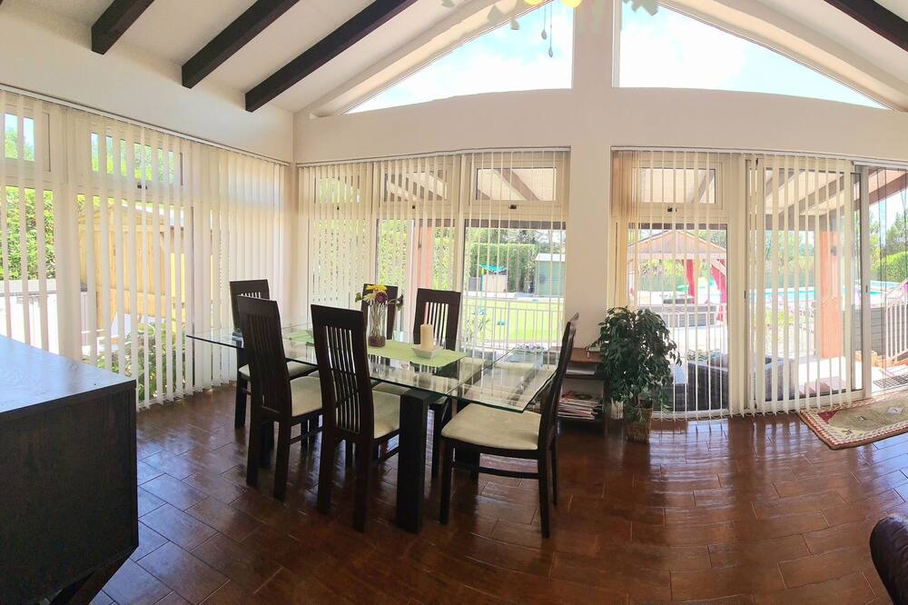 Photo of Livingroom in Cambieure