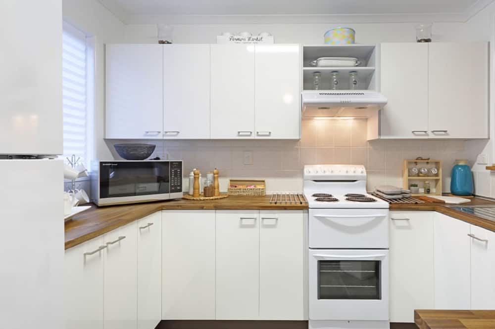 Photo of Kitchen in Kenilworth