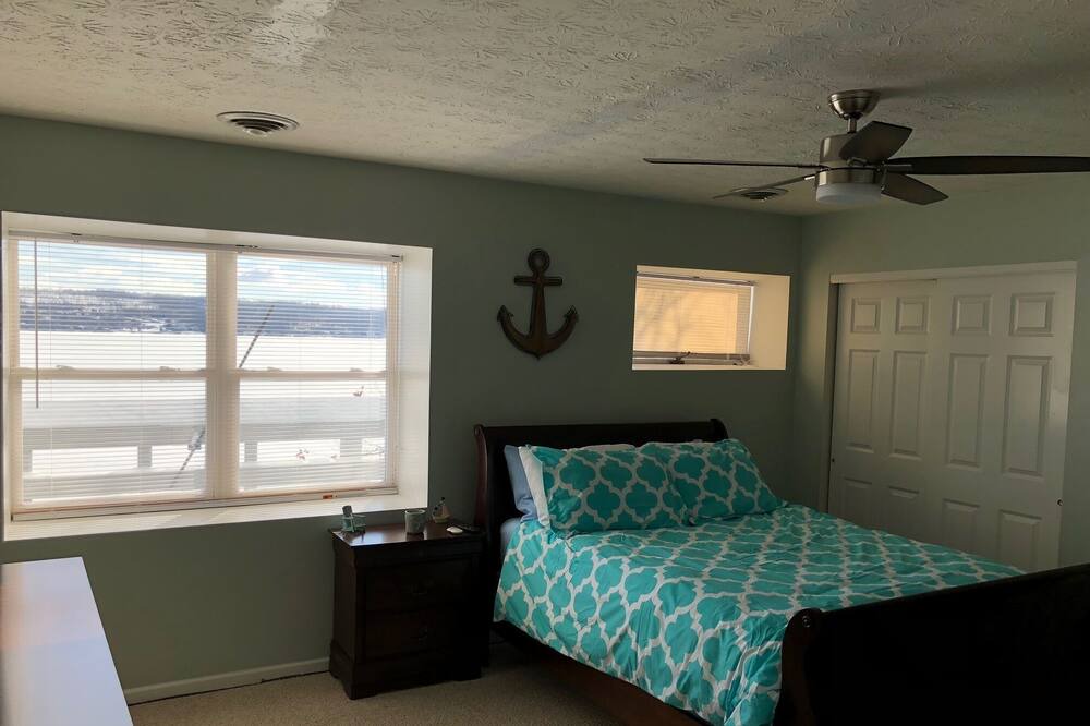 Photo of Others in Geneseo