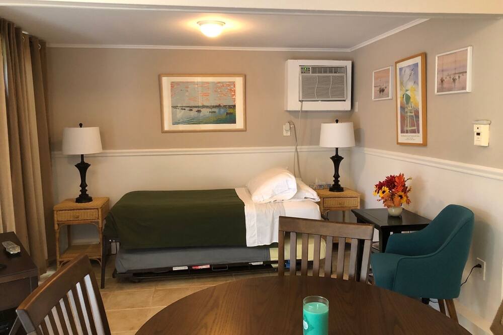 Photo of Bedroom in Westhampton