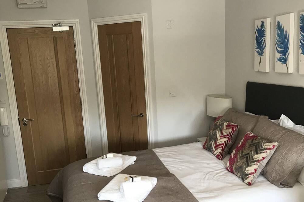 Photo of Bedroom in Reading