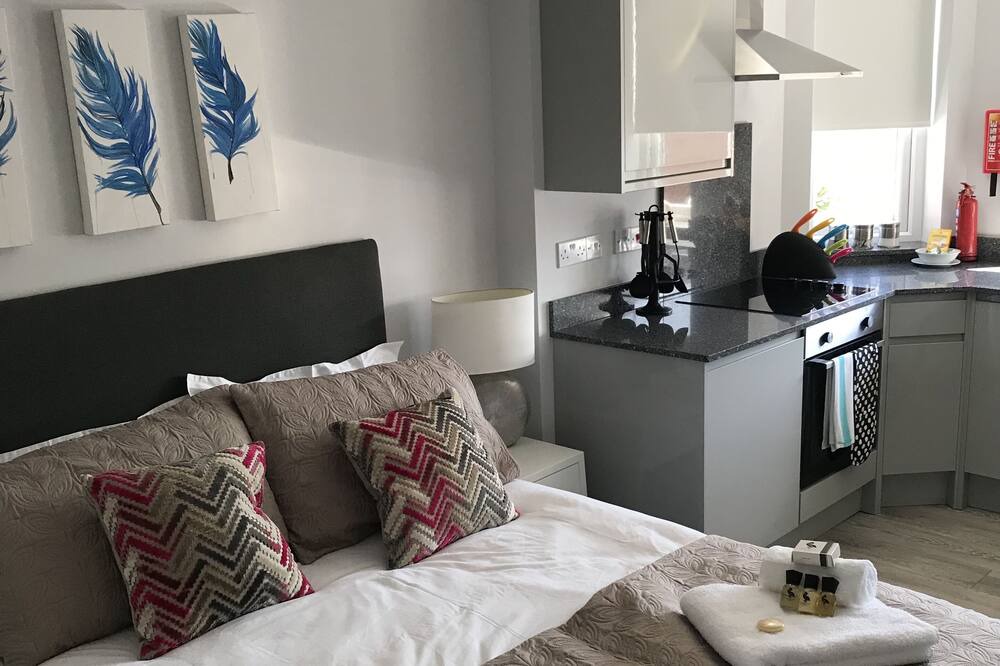 Photo of Others in Reading