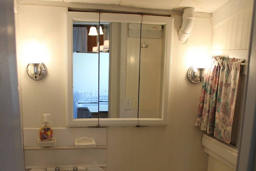 Photo of Bathroom in Middlesex County