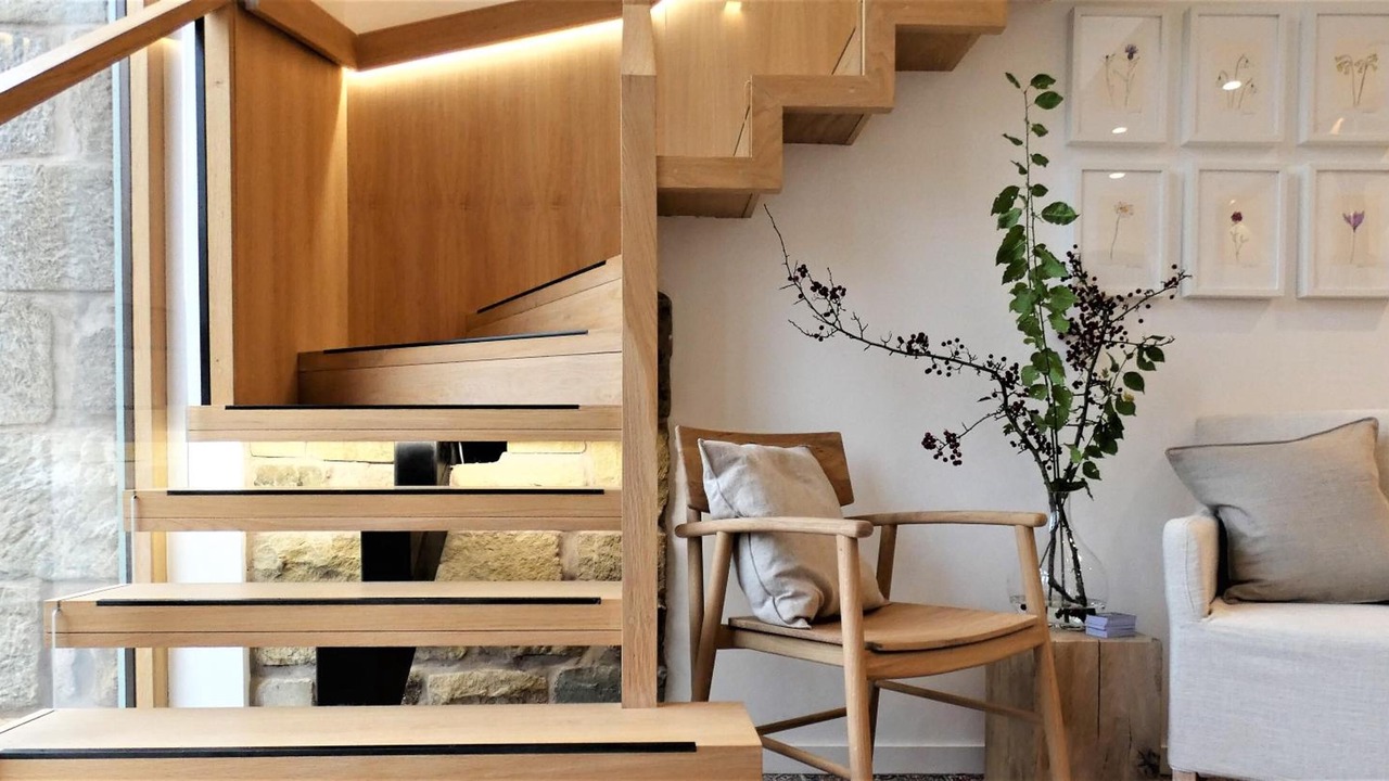 Photo of Others in Bay Horse