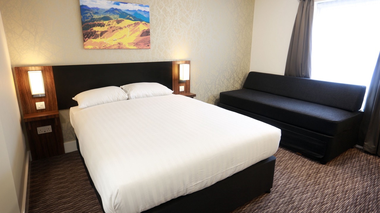 Photo of Bedroom in Saint Asaph