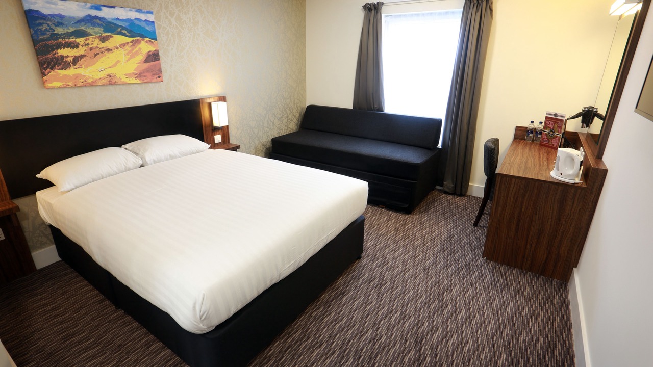 Photo of Bedroom in Saint Asaph