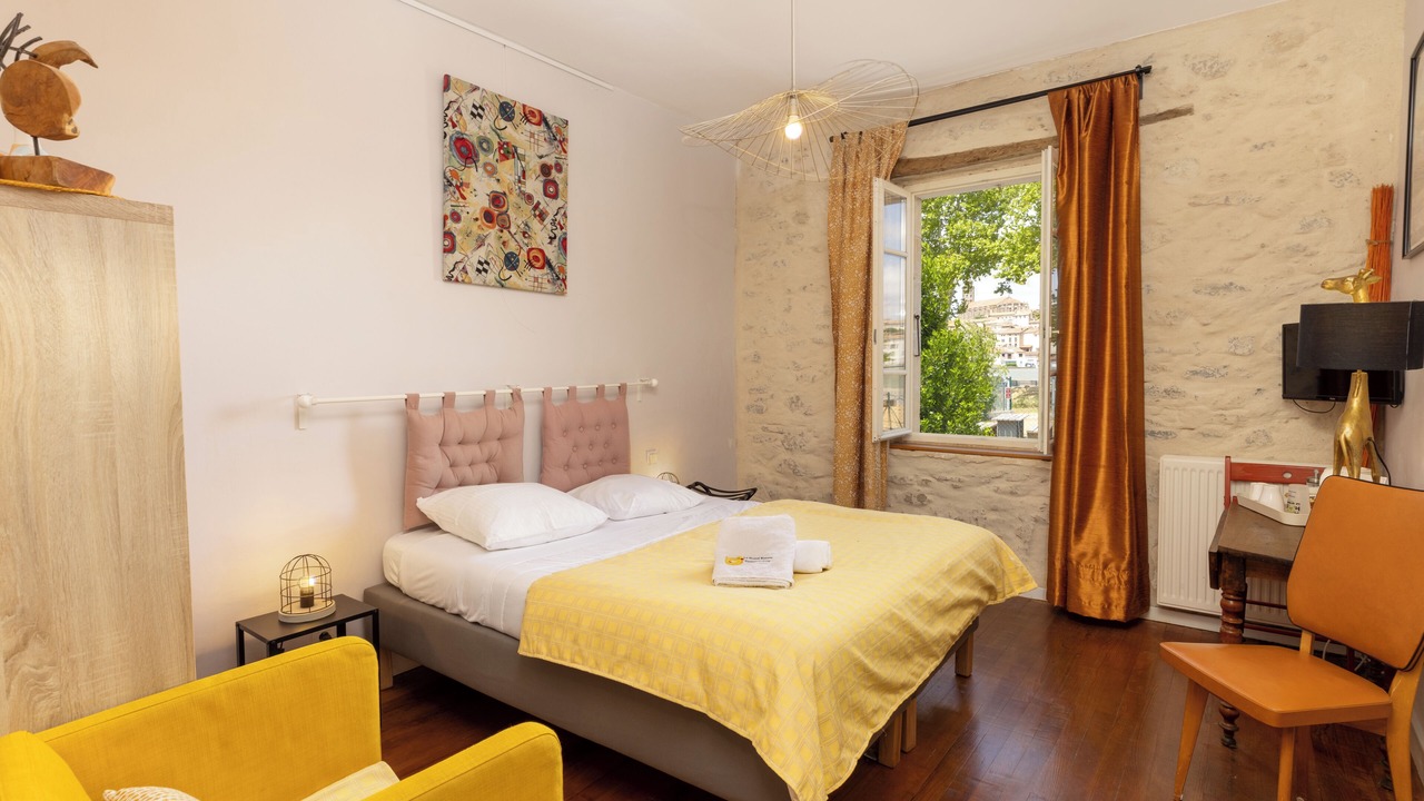 Photo of Bedroom in Castelnaudary