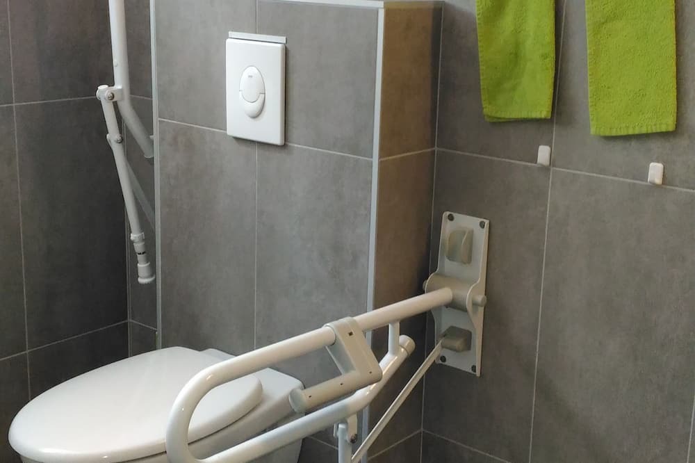 Photo of Bathroom in Chailly-en-Biere