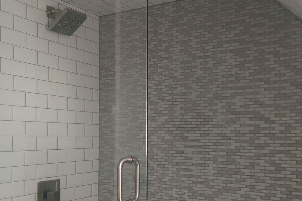 Photo of Bathroom in Hollowville