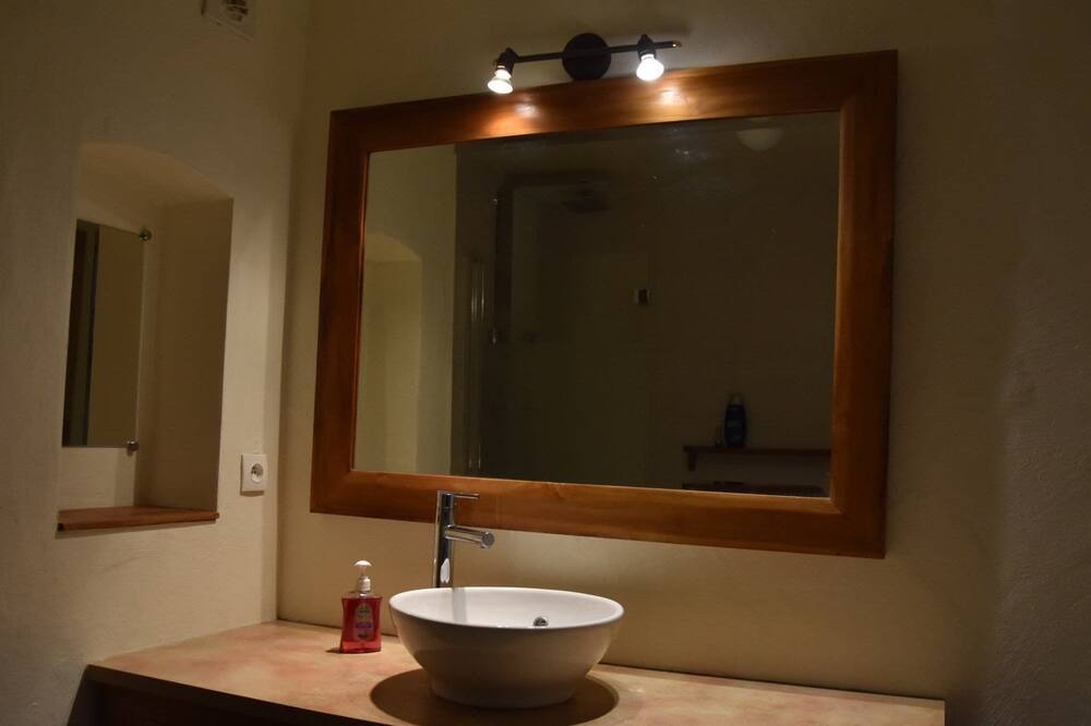 Photo of Bathroom in Sallanches
