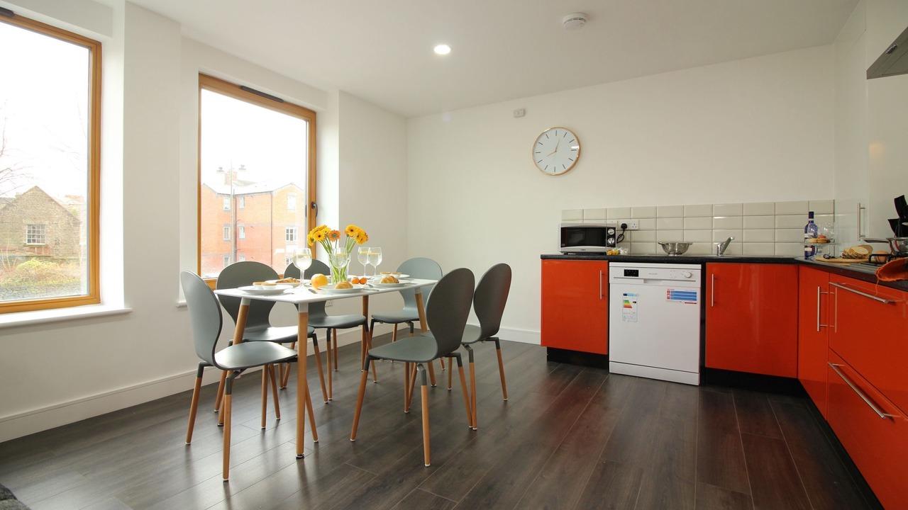 Photo of Others in Leek