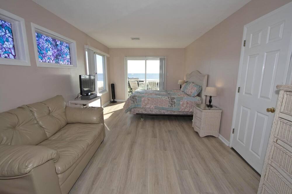 Photo of Bedroom in Ship Bottom