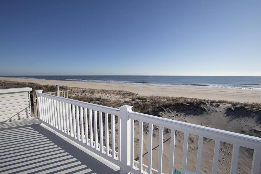 Photo of Patio Balcony in Ship Bottom
