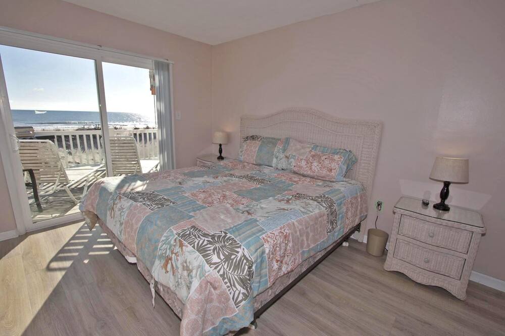 Photo of Bedroom in Ship Bottom