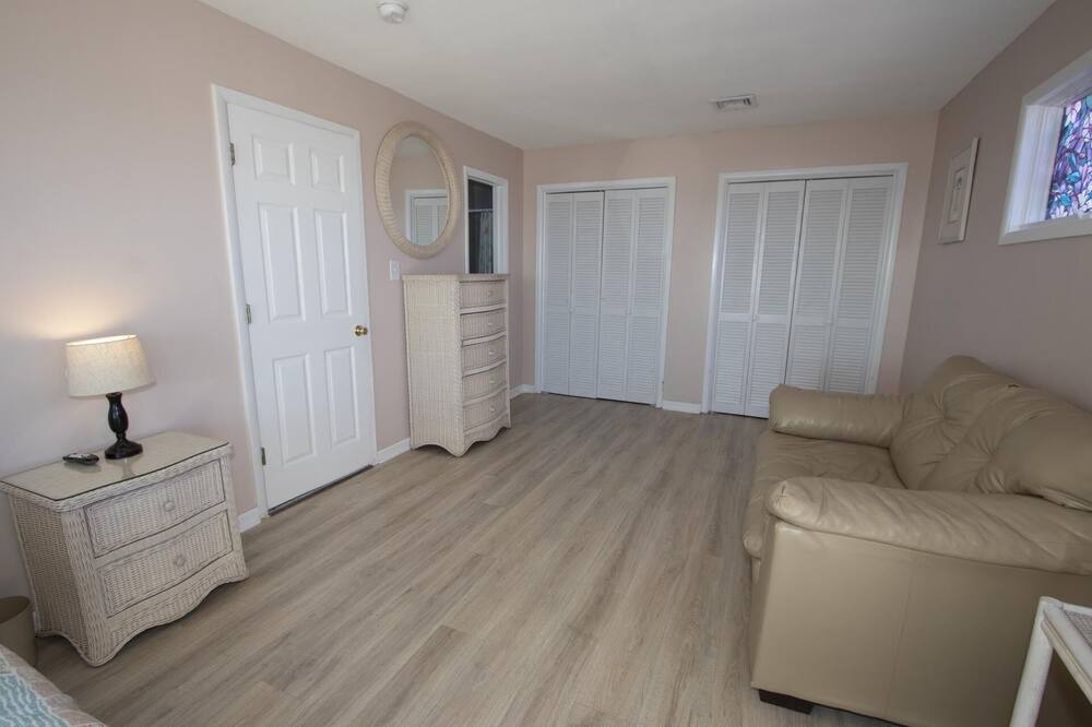 Photo of Bedroom in Ship Bottom