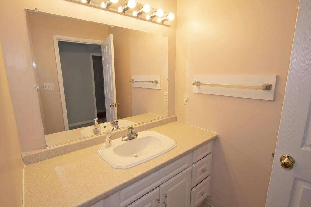 Photo of Bathroom in Ship Bottom