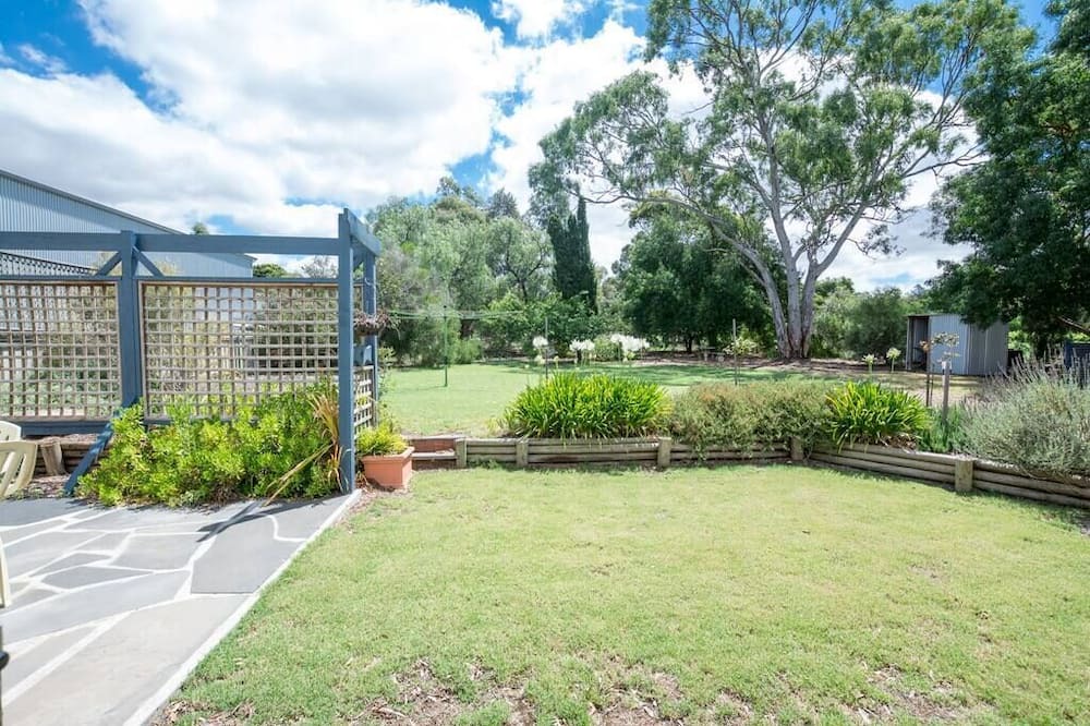 Photo of Outdoor in Upper Wakefield