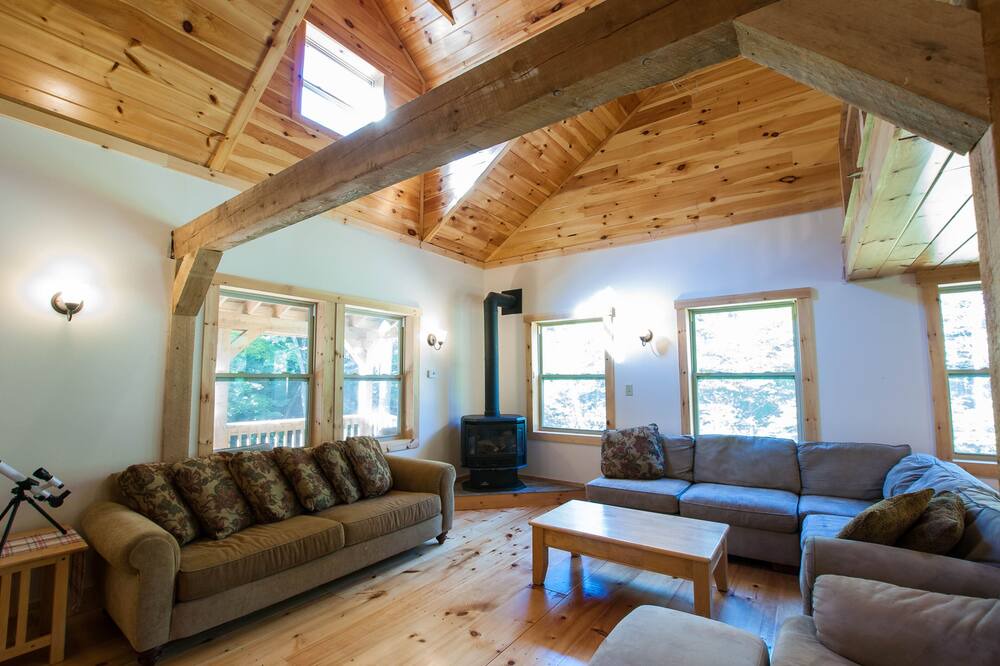 Photo of Others in Stockbridge