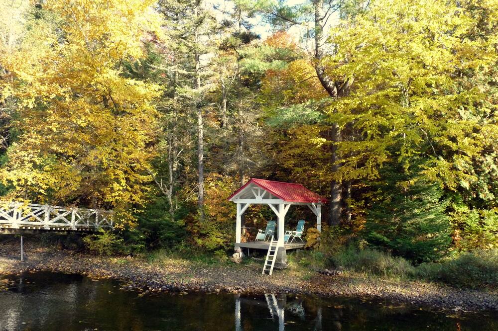 Photo of Outdoor in Saint-Elie-de-Caxton