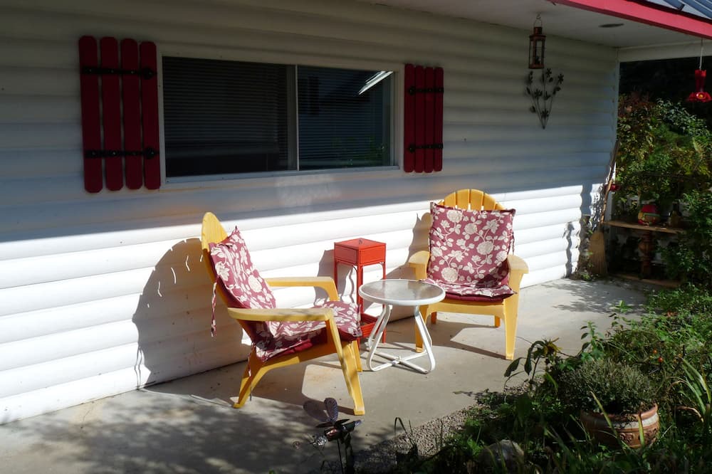 Photo of Patio Balcony in Saint-Elie-de-Caxton