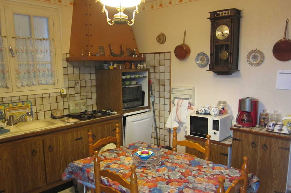 Photo of Kitchen in Soues
