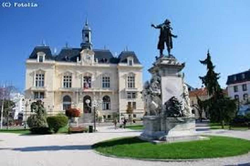 Photo of Outdoor in Soues