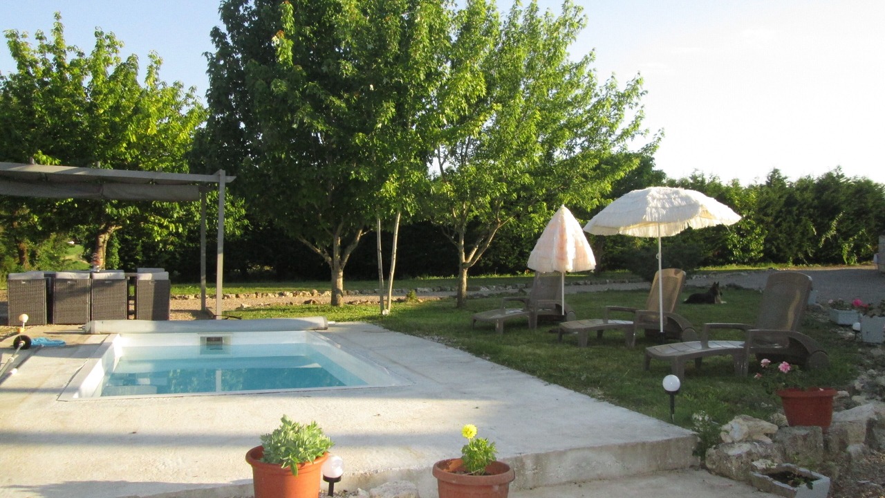 Photo of Outdoor in Villeneuve-sur-Vere