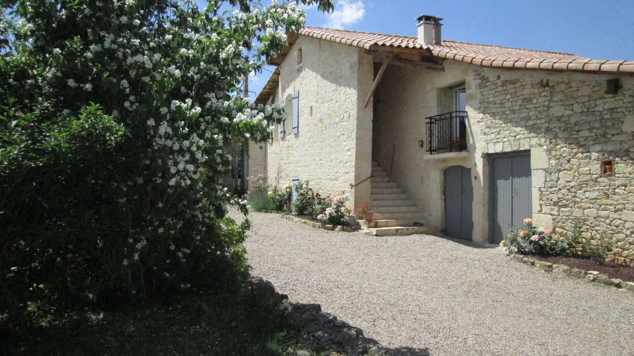 Photo of Outdoor in Villeneuve-sur-Vere