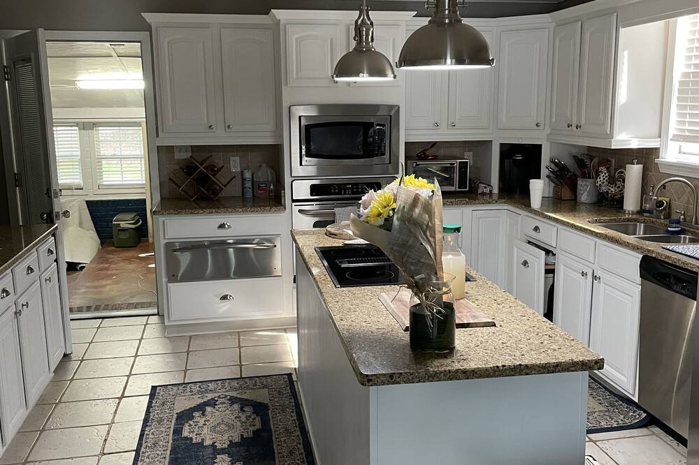 Photo of Kitchen in Talladega
