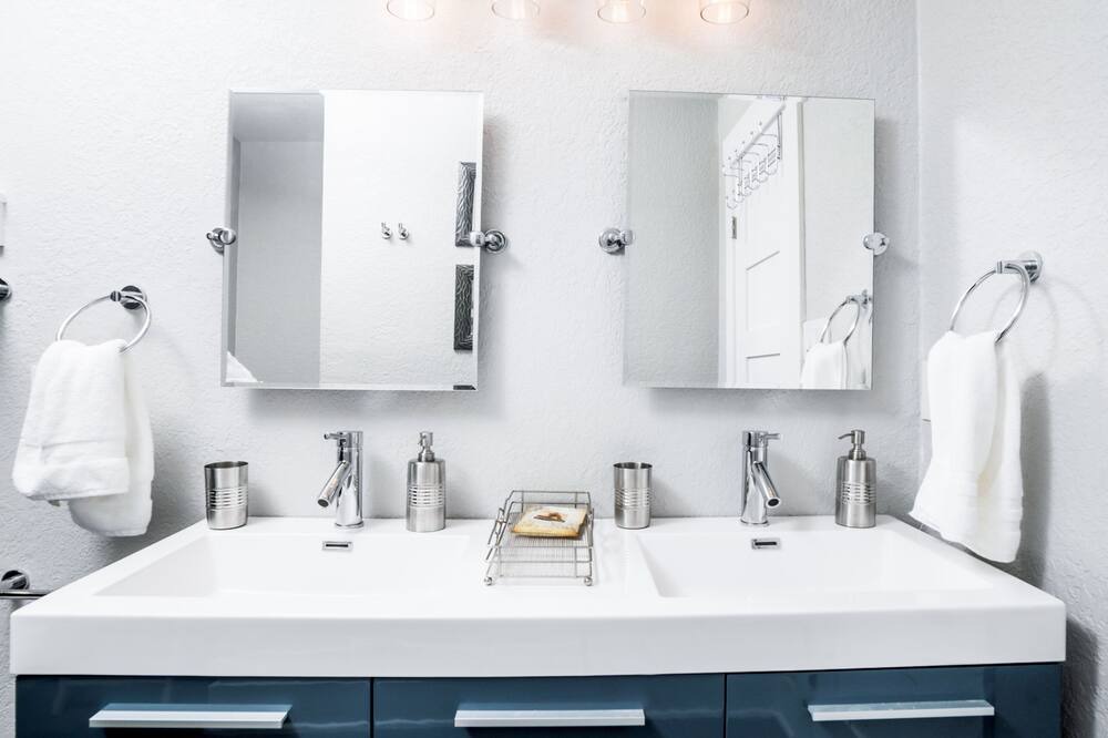 Photo of Bathroom in Highland Park