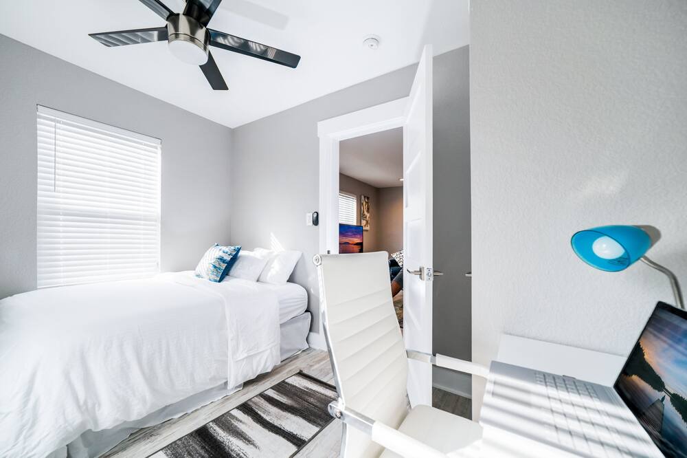 Photo of Bedroom in Highland Park