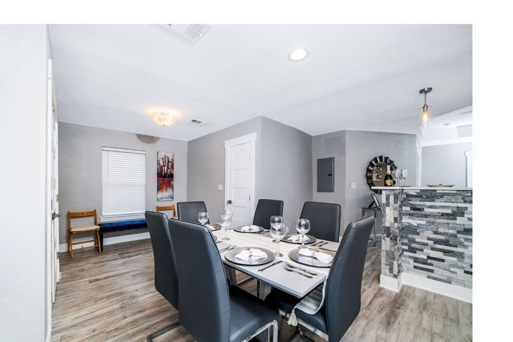 Photo of Bedroom in Highland Park