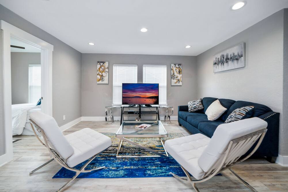 Photo of Bedroom in Highland Park