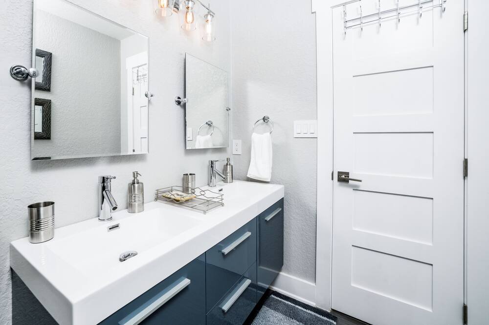 Photo of Bathroom in Highland Park