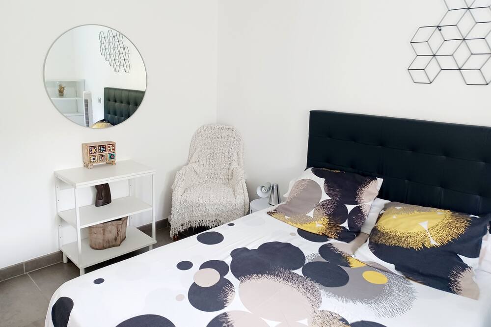 Photo of Bedroom in Saint-Jean-de-Cuculles