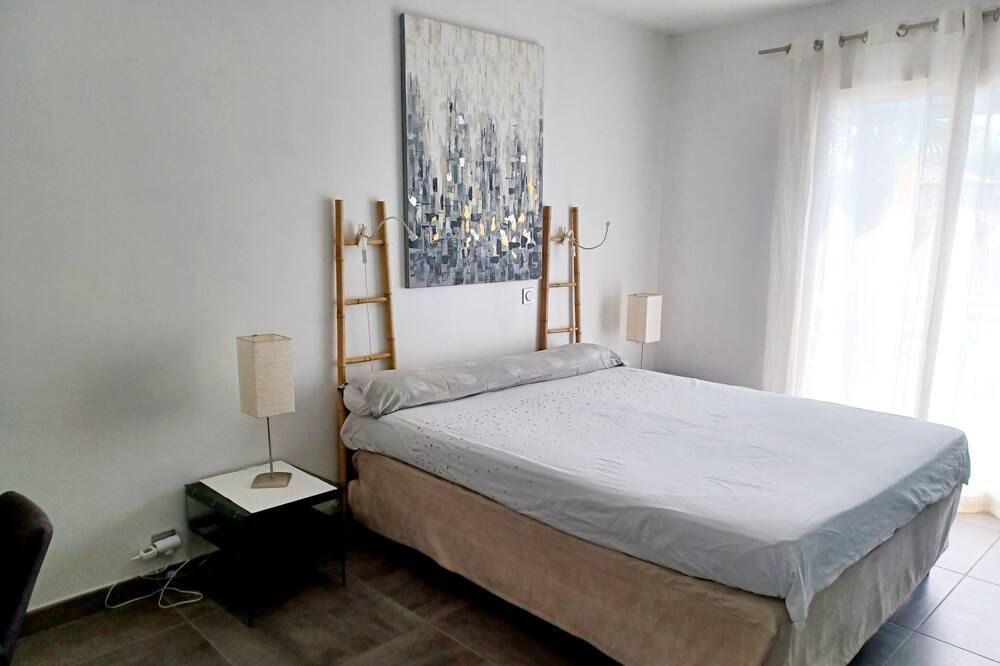 Photo of Bedroom in Saint-Jean-de-Cuculles