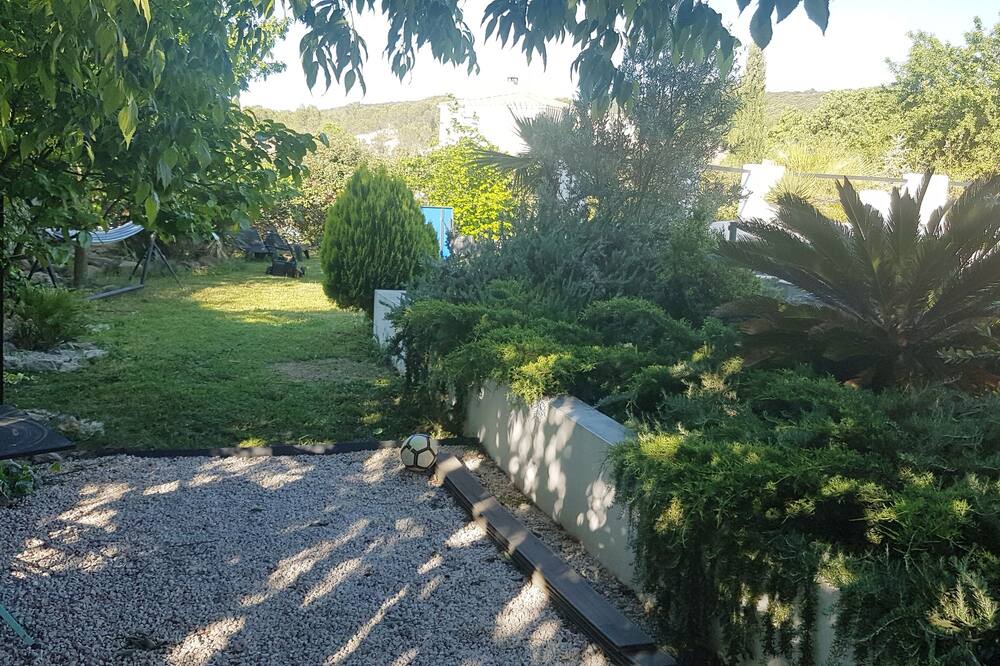 Photo of Outdoor in Saint-Jean-de-Cuculles