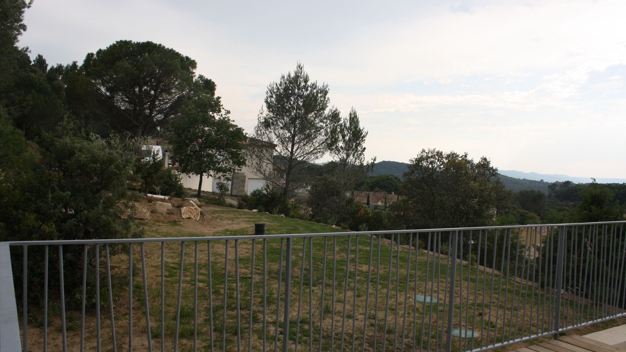 Photo of Others in Venejan