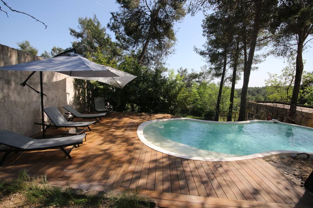 Photo of Outdoor in Assas