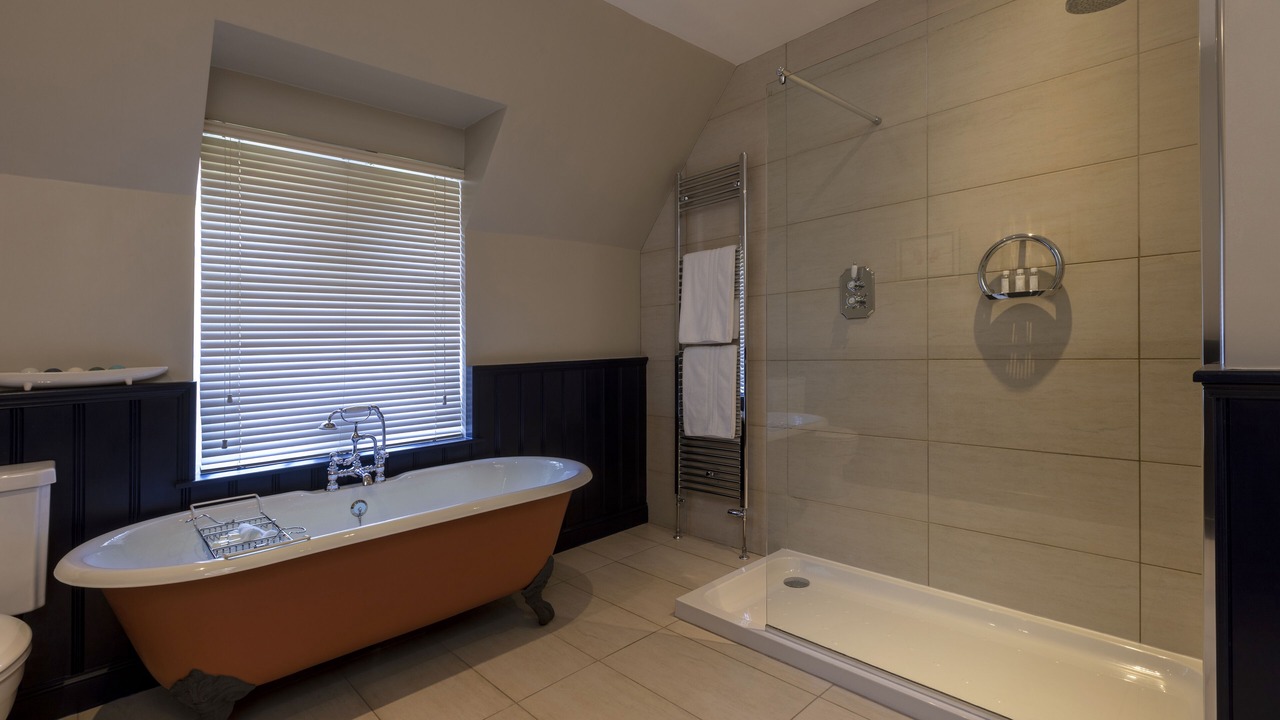 Photo of Bathroom in Walkerburn