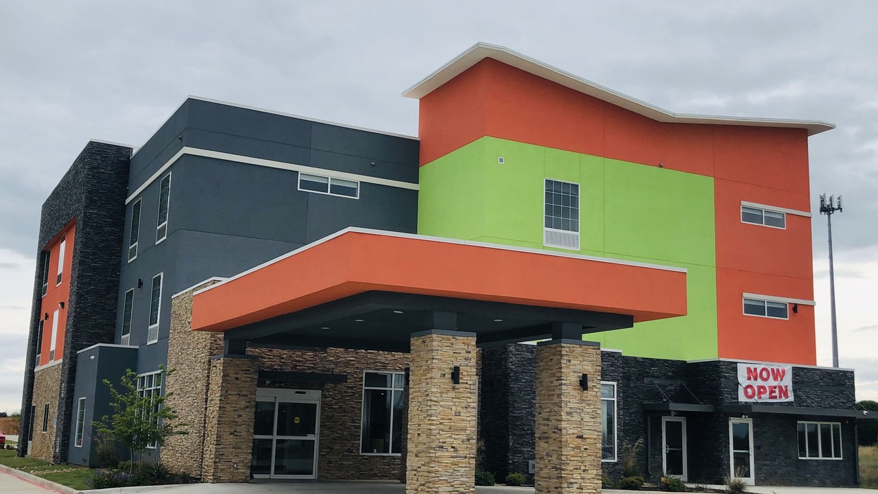 Photo of Outdoor in Calera