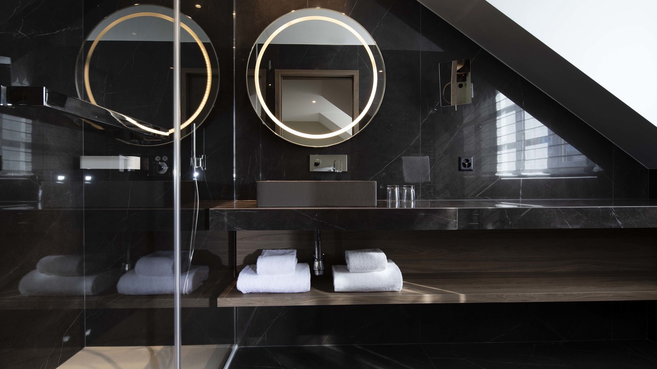 Photo of Bathroom in Paquis-Temple