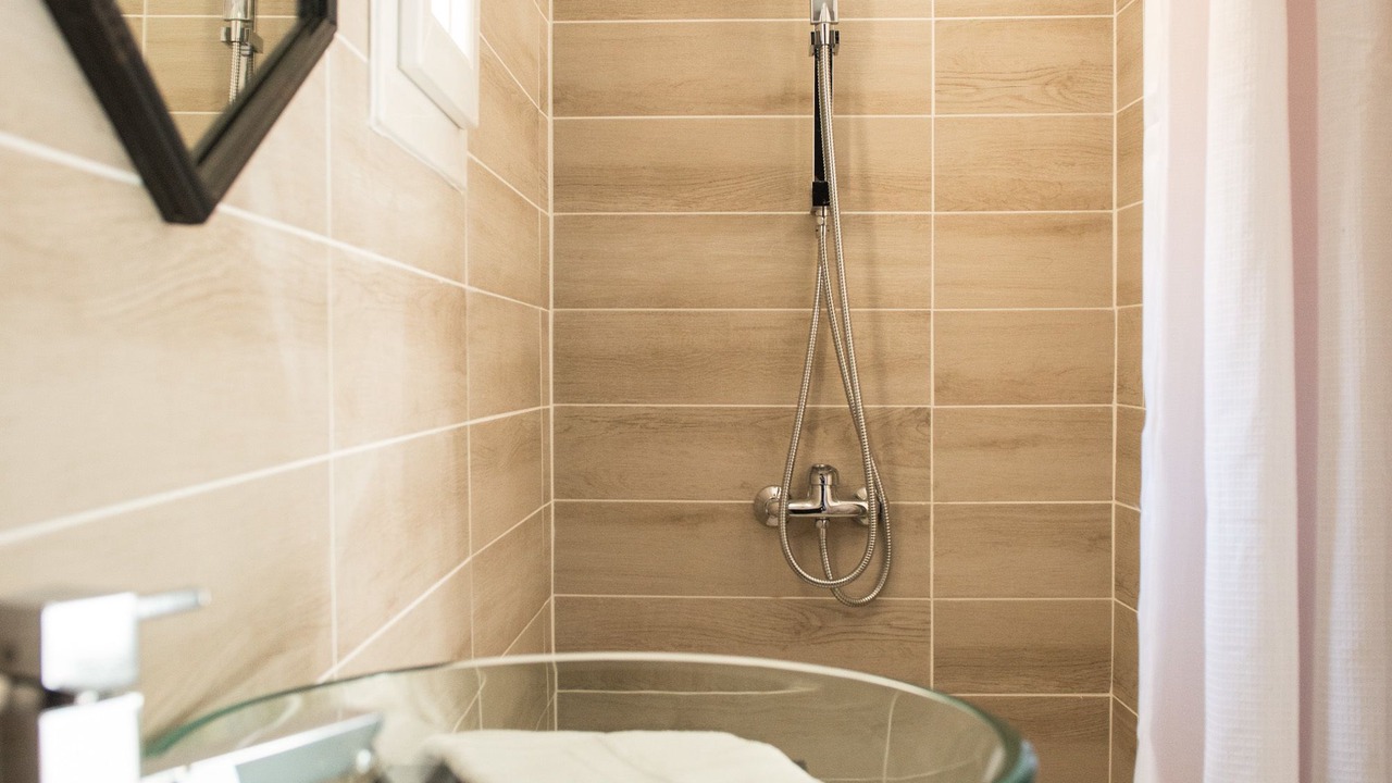 Photo of Bathroom in Aigues-Mortes Medieval City