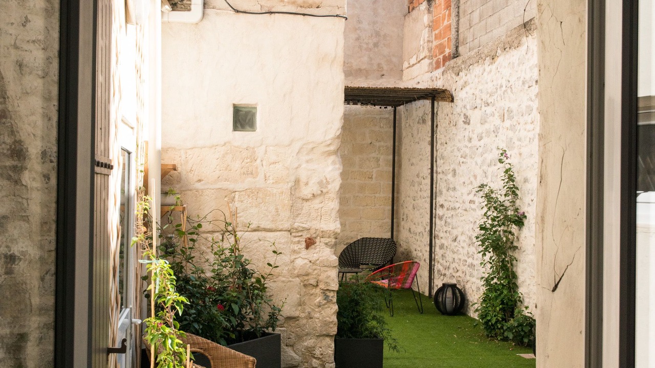 Photo of Bedroom in Aigues-Mortes Medieval City