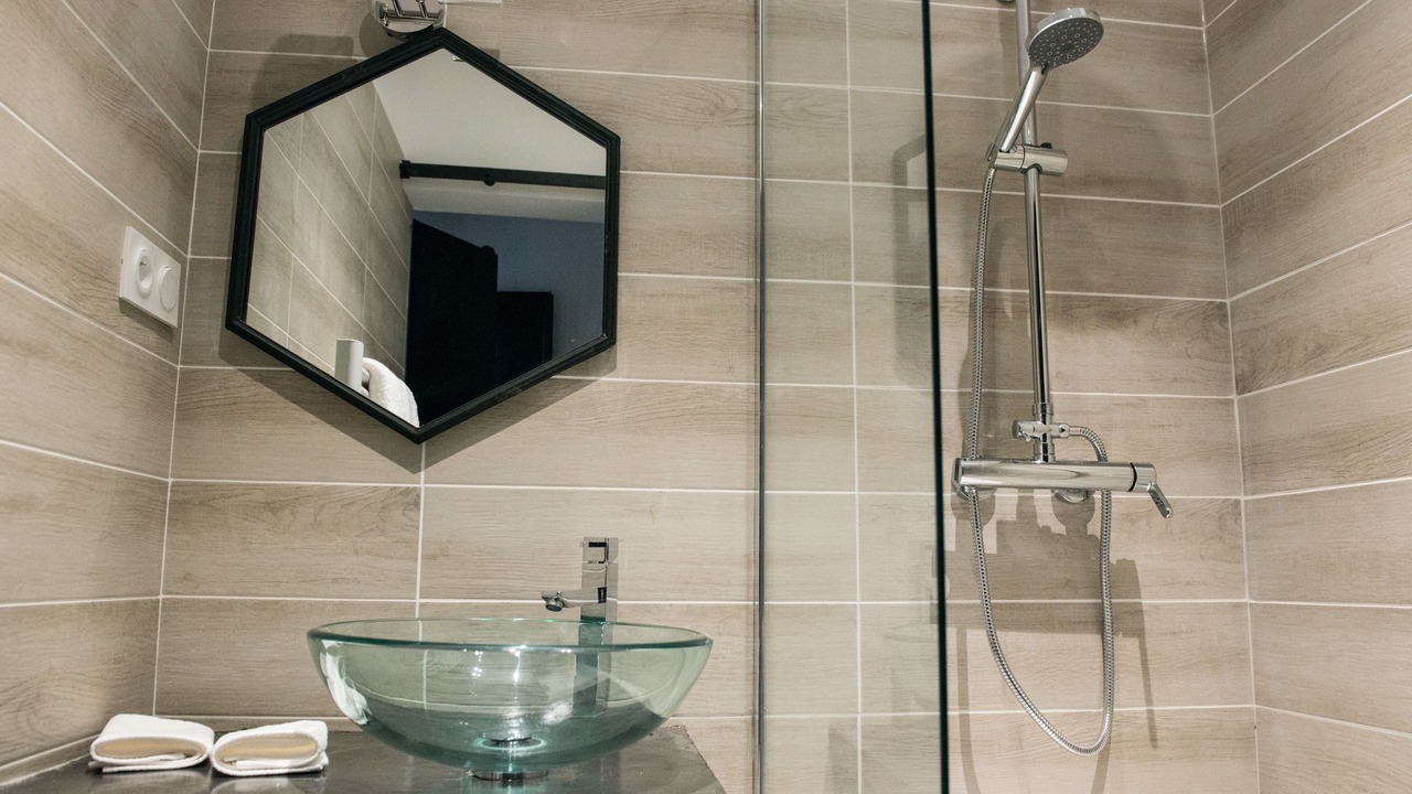 Photo of Bathroom in Aigues-Mortes Medieval City