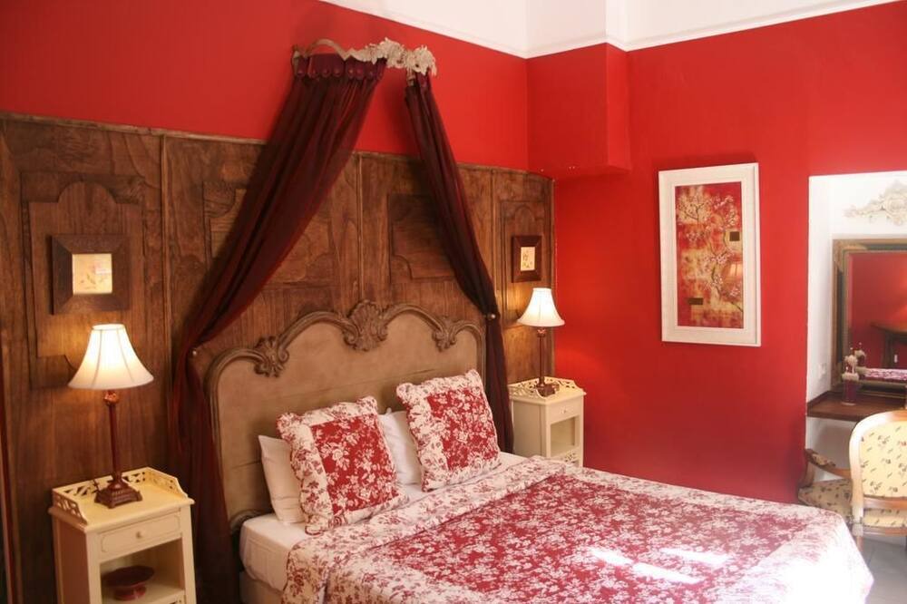 Photo of Bedroom in Pezenas